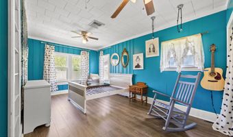 208 S Guegnon St, Abbeville, LA 70510