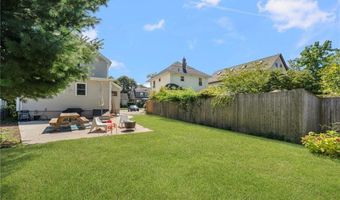 163 Bluff Ave, Cranston, RI 02905