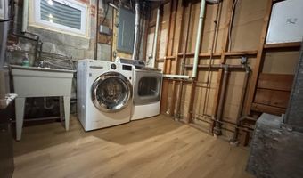 1301 N IVANHOE St, Alexandria, VA 22304
