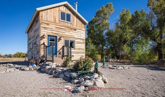 52 Road 8UC, Clark, WY 82435