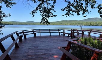 4 N Shore Rd, Abbot, ME 04406