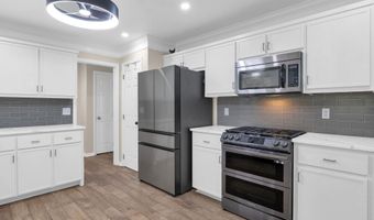 130 Childmark Dr, Albertville, AL 35950