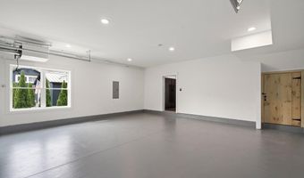 70 Sunset Dr, Belmont, NH 03220