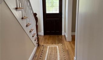 11 Ann St, Newport, RI 02840