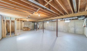 187 Grand Central Pkwy, Bayville, NJ 08721