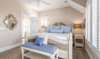 811 S Bald Head Wynd # B, Bald Head Island, NC 28461