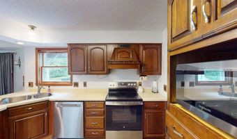211 N 5TH Ave, Abbotsford, WI 54405