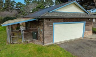 1260 JACKSON Ave SW, Bandon, OR 97411