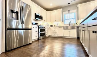 805 Spyglass Hill Dr, Bedford, IN 47421