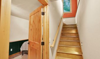 8599 E Apache Trl, Athol, ID 83801