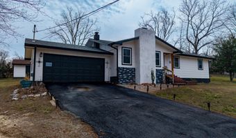 1705 Lakeview Dr, Ava, MO 65608