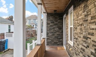 36 England St, Cumberland, RI 02864