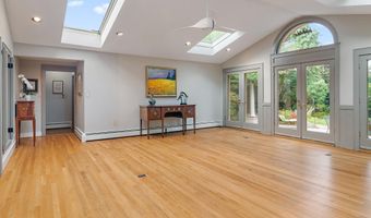 214 WARDOUR Dr, Annapolis, MD 21401