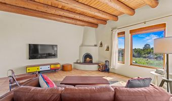 206 Hondo Seco Rd, Arroyo Seco, NM 87514