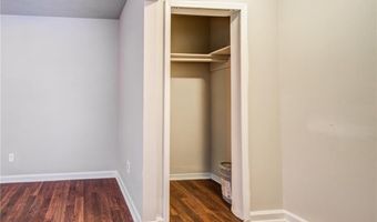 37 Country Place Ct, Alpharetta, GA 30005