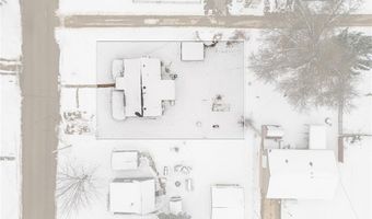 404 E Sycamore St, Anamosa, IA 52205