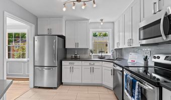 3390 WHIPPLE Ct, Annandale, VA 22003