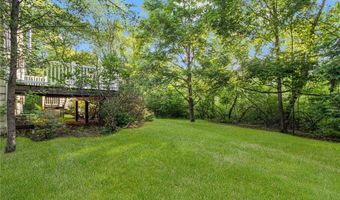 350 Essex Rd, North Kingstown, RI 02852