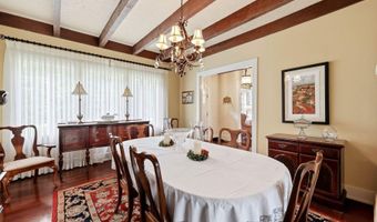 916 Audubon Pkwy, Audubon Park, KY 40213