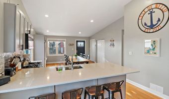 26048 W Forest Ave, Antioch, IL 60002