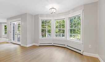 25 Lake Grove Ln, Auburn, ME 04210