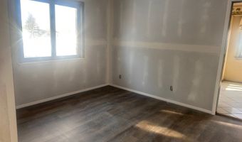 208 Winding Dr, Alexandria, IN 46001