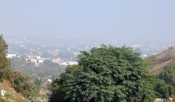 3986 S Cloverdale, Los Angeles, CA 90008