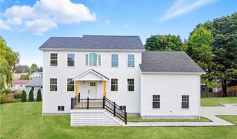 27 SOAR Way, Newport, RI 02840
