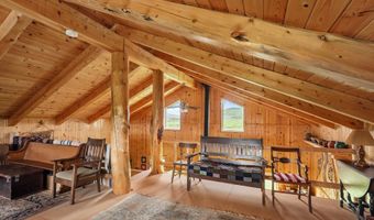 15 S RAINBOW Dr, Cora, WY 82925