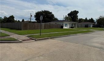 225 NUTRIA Dr, Arabi, LA 70032
