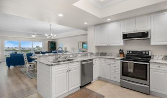 725 Gulf Shore Dr UNIT 303B, Destin, FL 32541