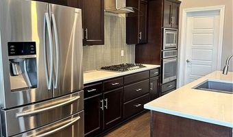 4704 SW Bedingfield St, Bentonville, AR 72713