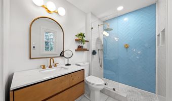 830 S Parkview Dr, Aurora, OH 44202