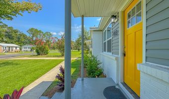 913 Virginia Pl, Bainbridge, GA 39819