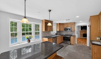 19 Tilton Ln, Andover, MA 01810