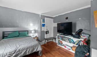 35 E Chestnut St, Augusta, ME 04330