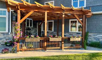 6 Whitney Dr, Cody, WY 82414