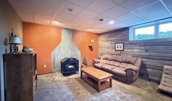 237 E Dahlstrom Ave, Appleton, MN 56208