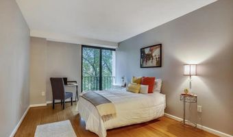 4141 N HENDERSON Rd 322, Arlington, VA 22203