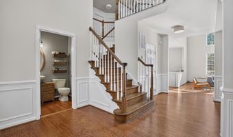 20104 BLACKWOLF RUN Pl, Ashburn, VA 20147