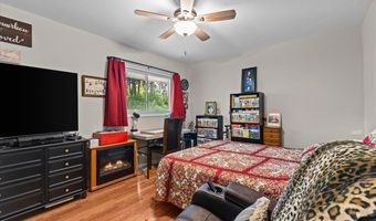 17 Woodland Dr, Barre, VT 05641