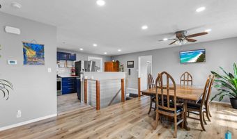 306 E Maple St, Beresford, SD 57004