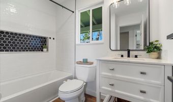 640 Lihau Pl Unit B, Haiku, HI 96708