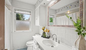 130 Worden Ave, Ann Arbor, MI 48103