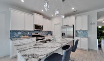 5415 LIMELIGHT Dr, Apollo Beach, FL 33572