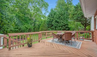 4808 BRADFORD Dr, Annandale, VA 22003