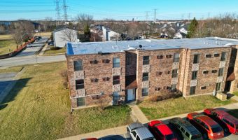 735 N Swift Rd 102, Addison, IL 60101