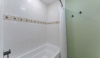 1166 Ledgewood Ln, Avon, IN 46123