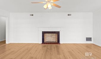 402 E Poplar St, Atmore, AL 36502