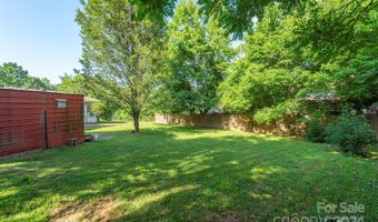 6 Eva Cir, Asheville, NC 28806